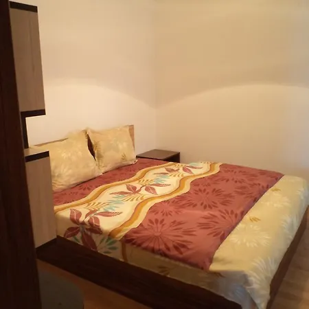 In Sunny Hill 3 Апартаменты *