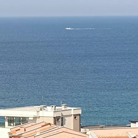 In Sunny Hill 3 * Szozopol